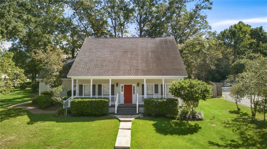 1313 Carson Road E — photo