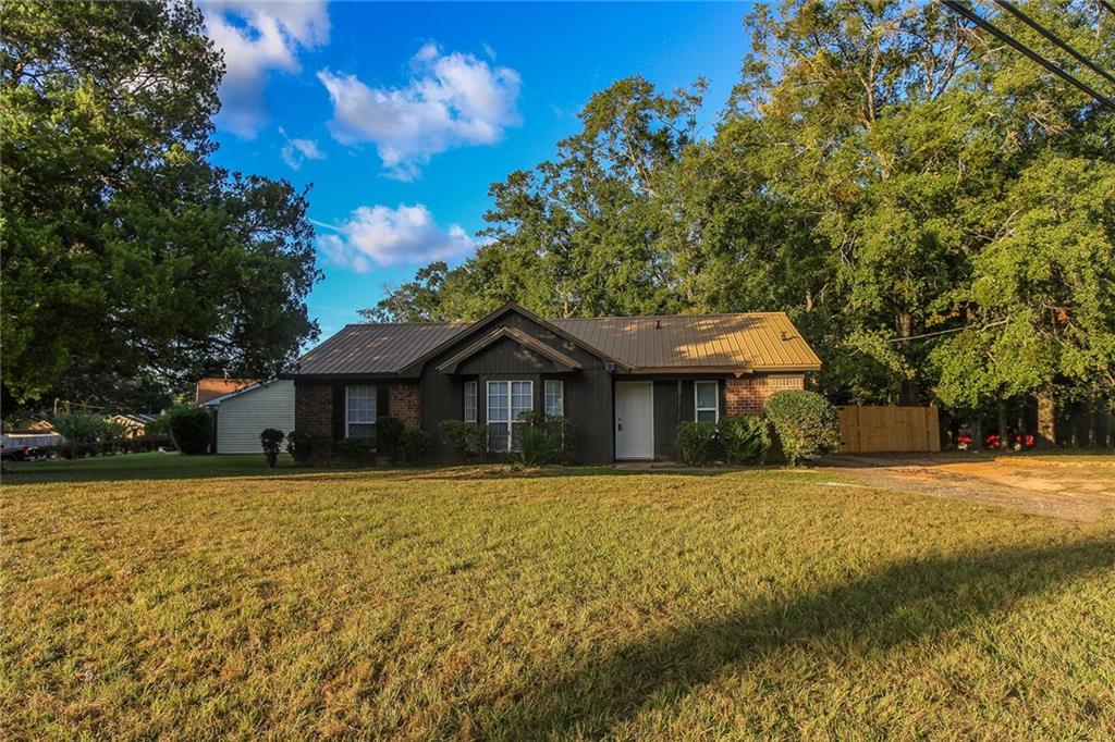 6262 Howells Ferry Road — photo
