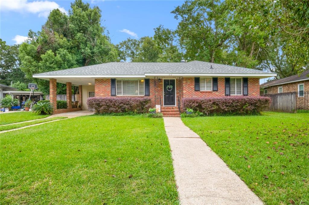 313 Thornhill Circle — photo