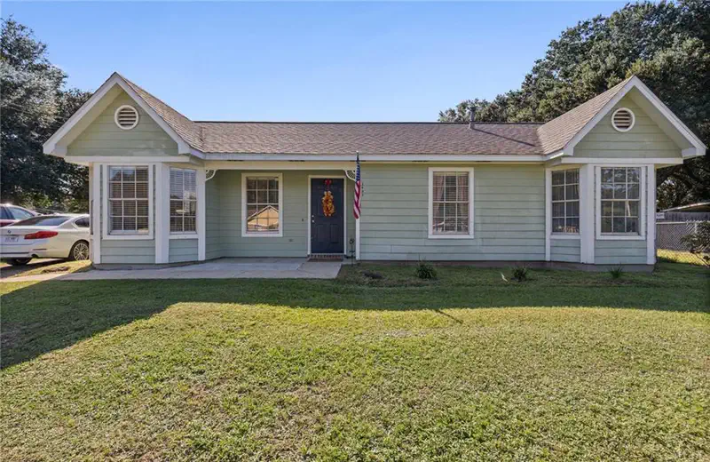 1695 Cattleman Court — photo