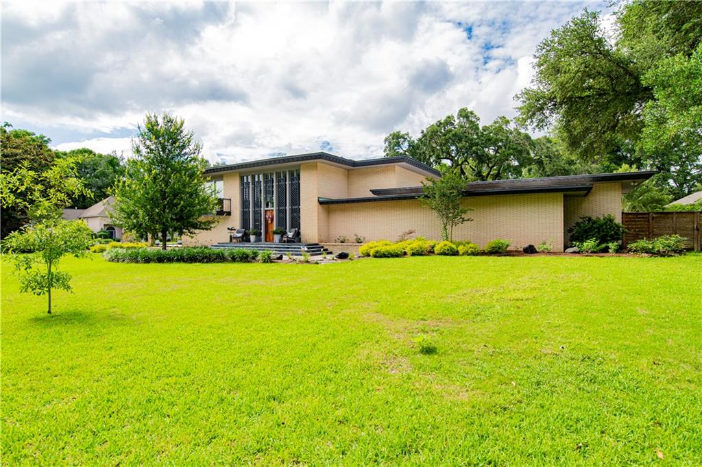 809 Bernard Circle — photo