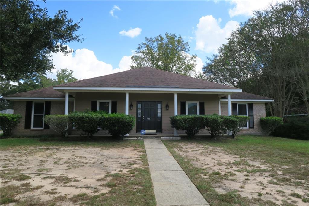 7351 Smithfield Road E — photo