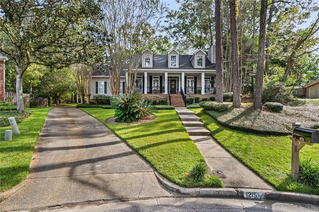 1215 Harrigan Court — photo