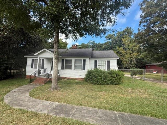 2250 Hillwood Drive W — photo