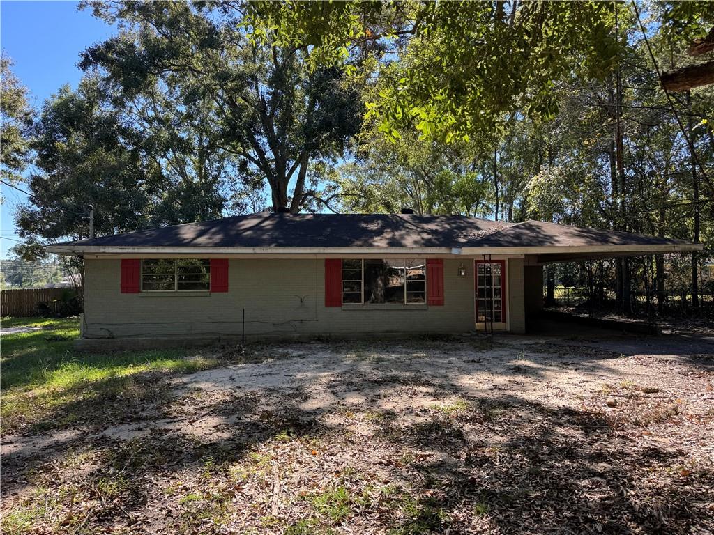 913 Joaneen Drive — photo