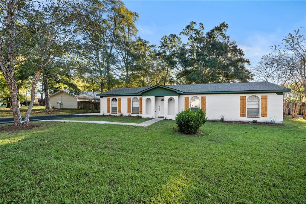 5449 Setter Court — photo