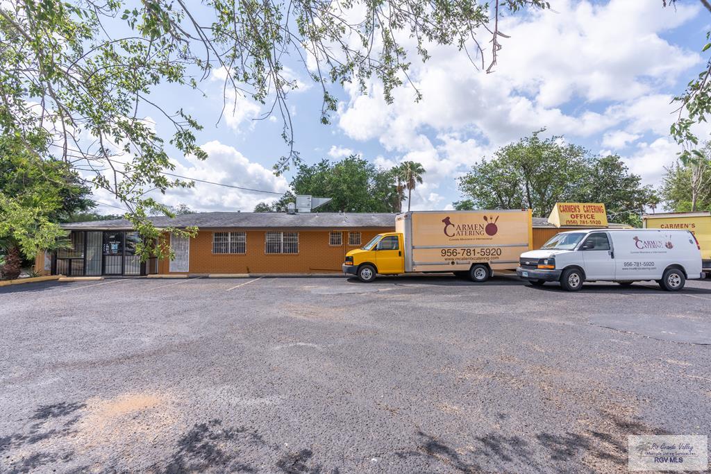 901 N Cage Blvd, N 1-2-W 1/2 of 9 — photo