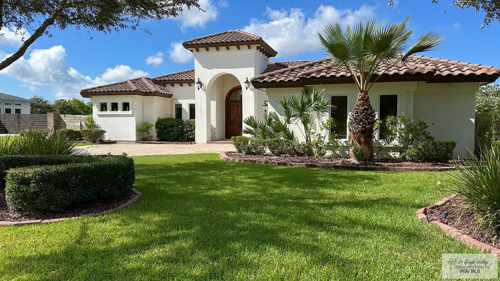 4329 Waters Edge — photo