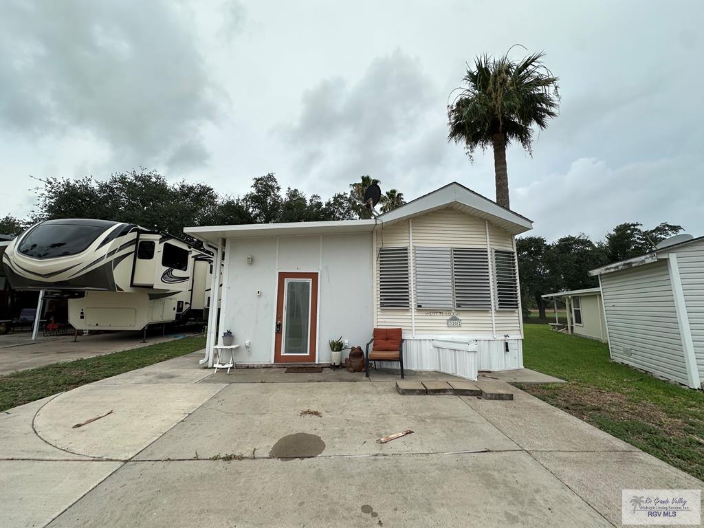 320 Mississippi River Blvd. — photo