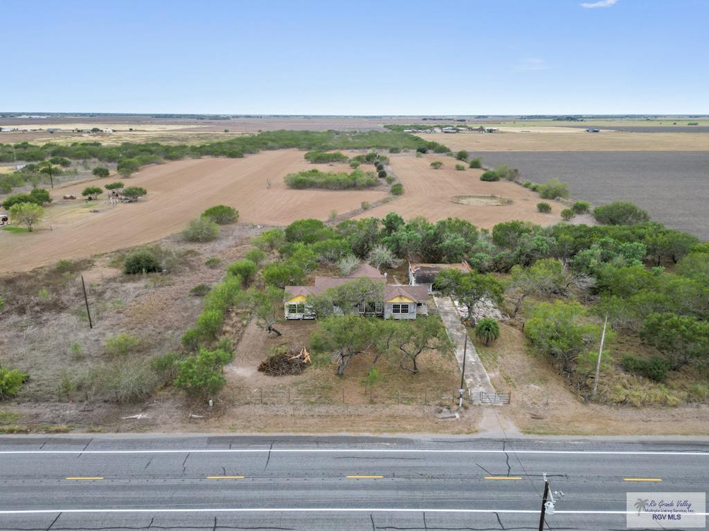 11467 FM 1761 — photo