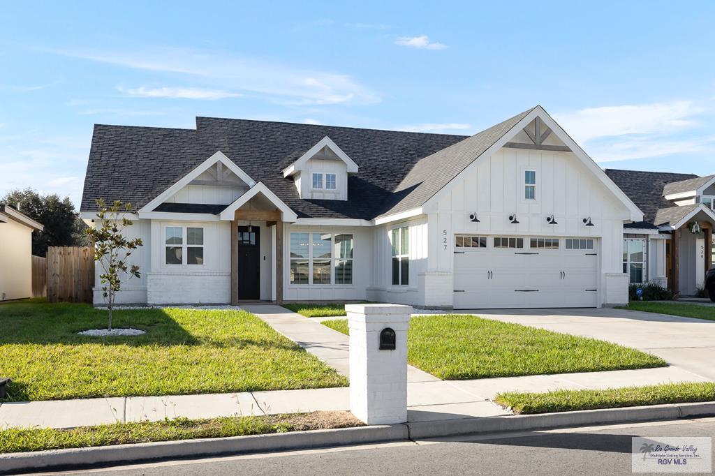 527 Hunter Dr. — photo