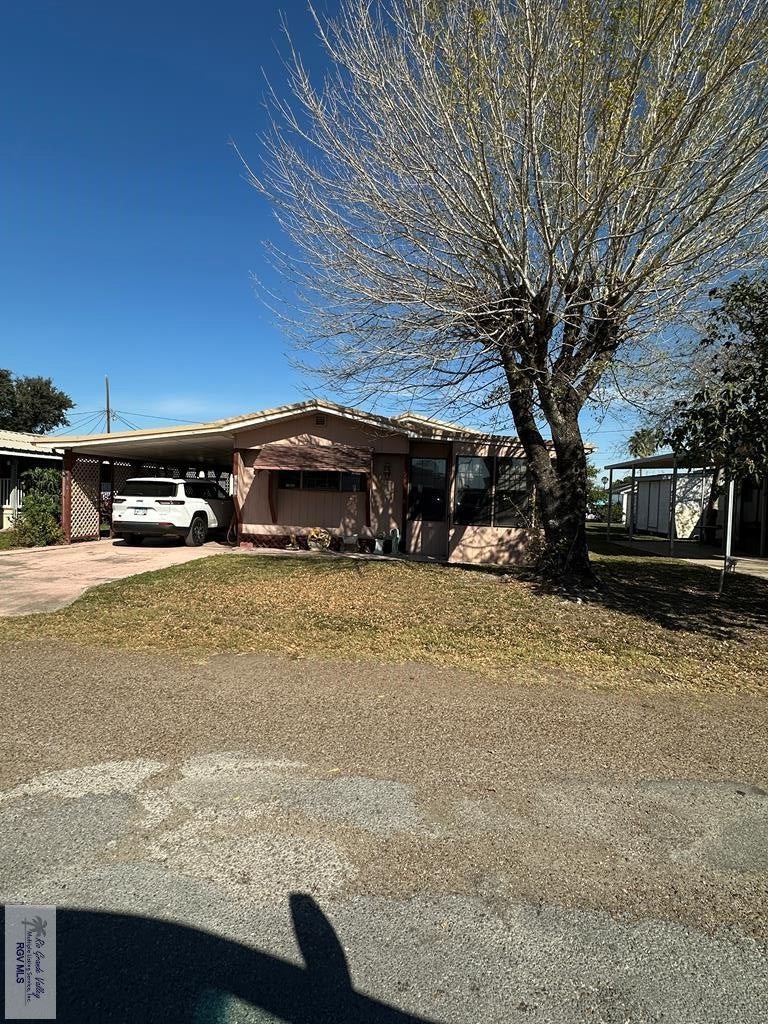 14652 Pine St. — photo
