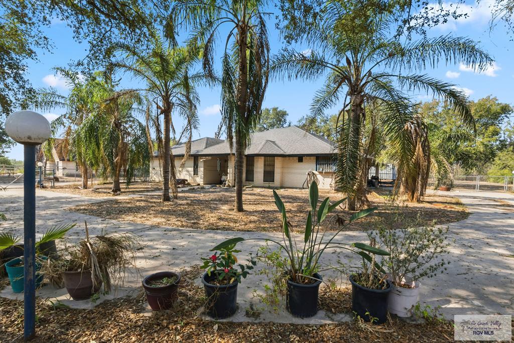 8913 N Bentsen Palm Dr. — photo