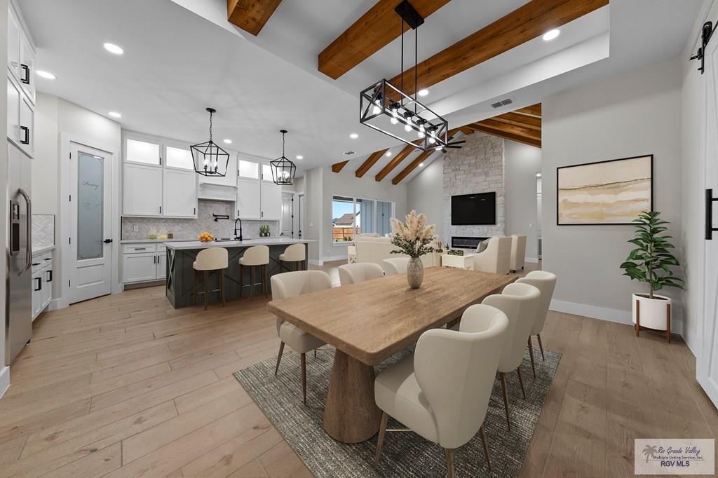 8601 Bellagio Cir — photo