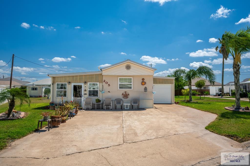 205 Cooper Ln. — photo