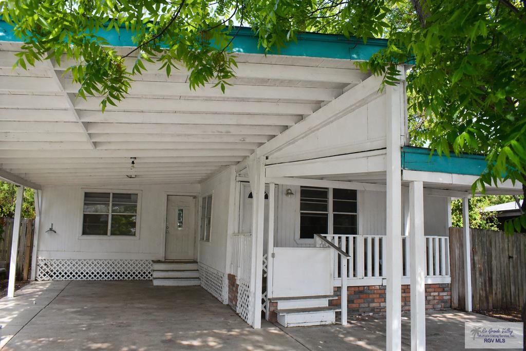 111 Lucylle Ln. — photo