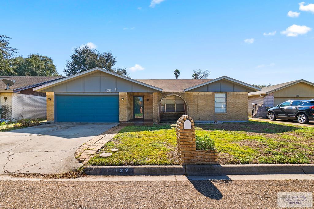 129 Spencer Ct — photo