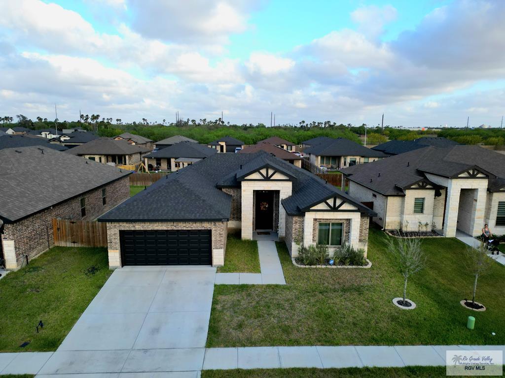 1513 Stirrup Cir — photo