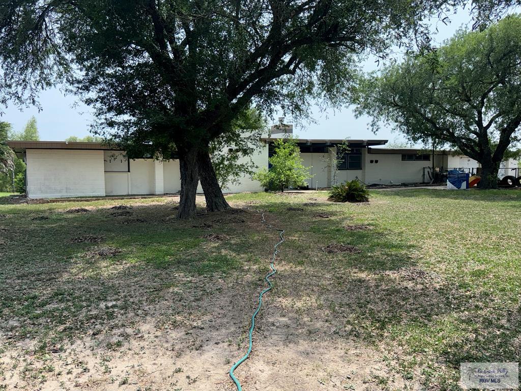 12736 Hwy 281 — photo