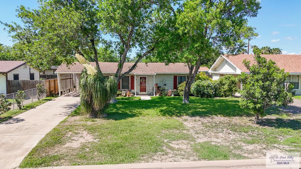 118 W Davis St — photo