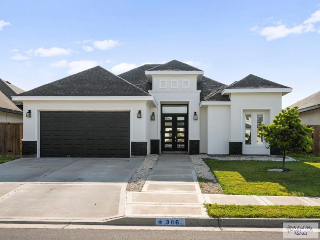 306 Paxton Dr — photo