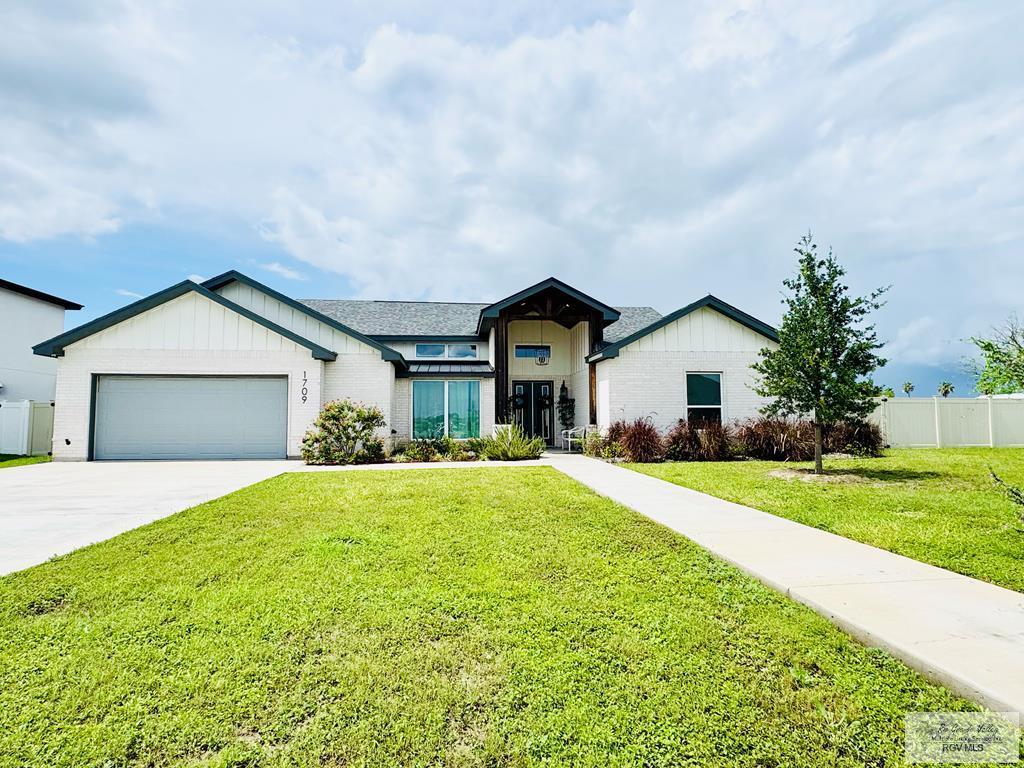 1709 Thacker Lane — photo