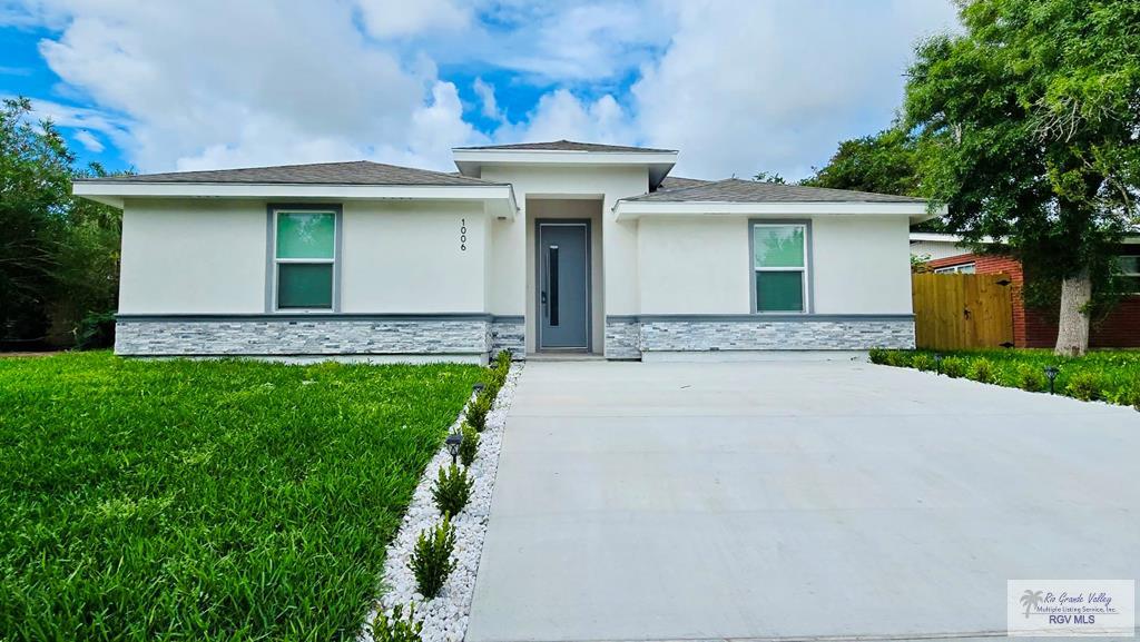 1006 Cenizo Dr. — photo