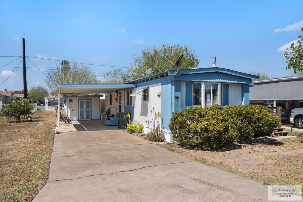 721 Anaqua St — photo