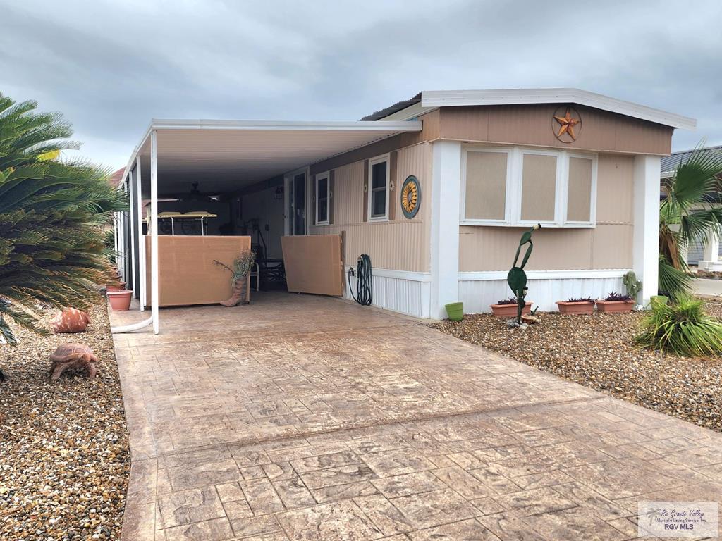 2102 E Bogey Dr — photo