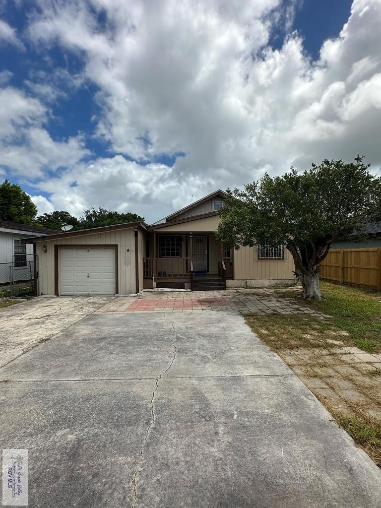 6514 Montebello Cir. — photo