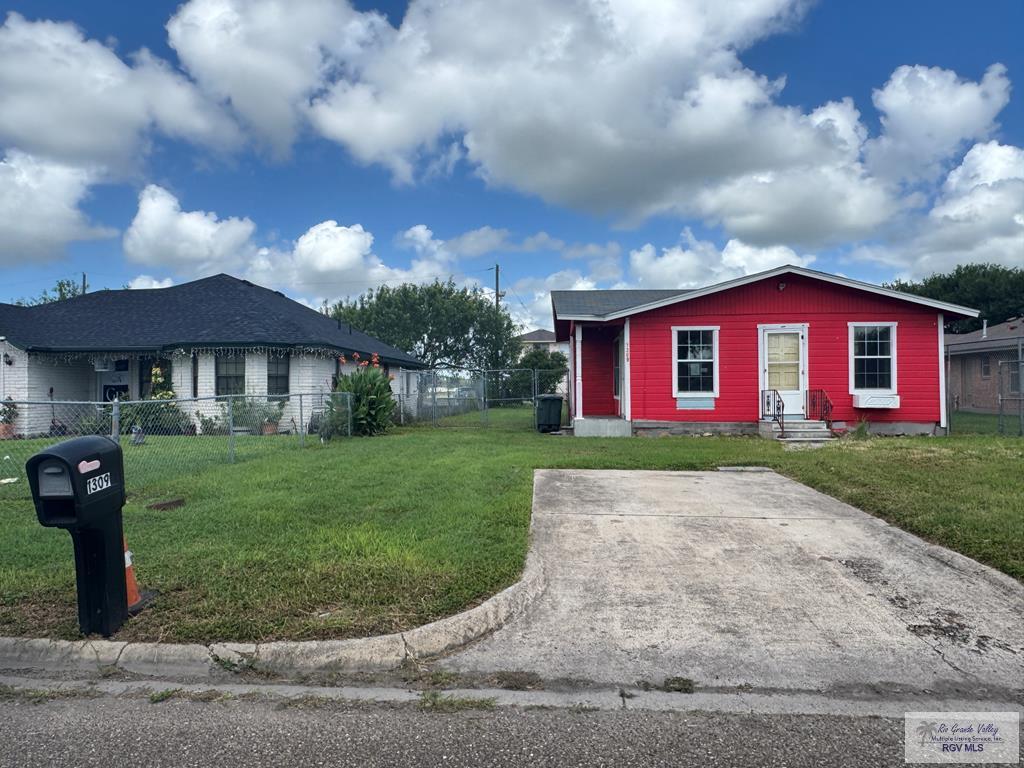 1309 N Sunset Dr. — photo