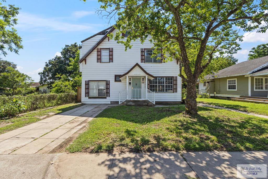 742 Palm Dr. — photo
