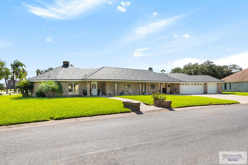 2732 Rhett Dr — photo