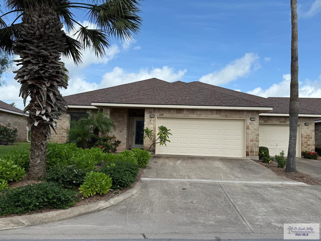 8 Torrey Pines — photo