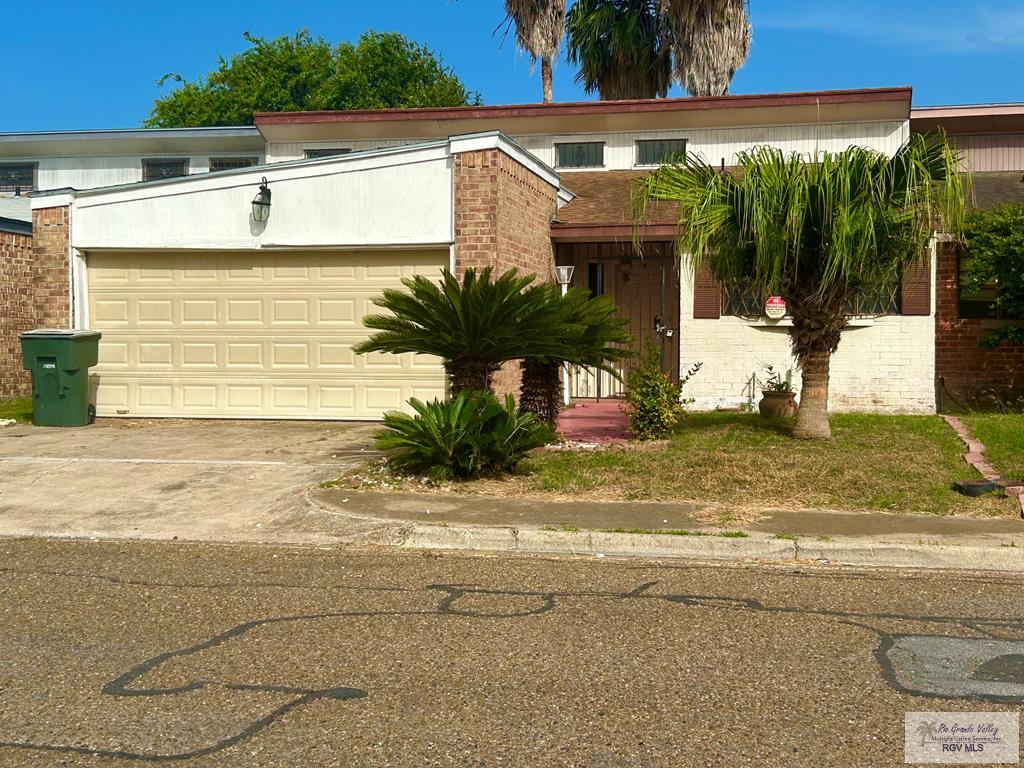 2106 Pheasant Dr. — photo