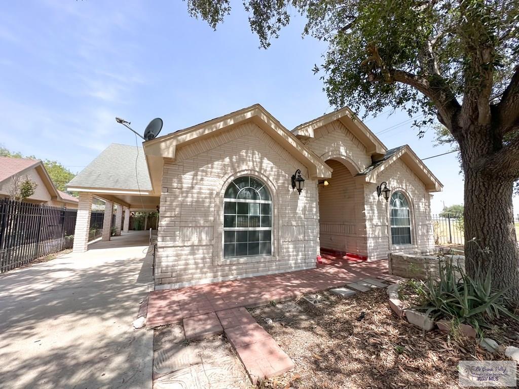 3528 Pena Ave. — photo