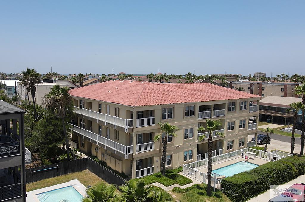 129 E Cora Lee Dr. 305 — photo