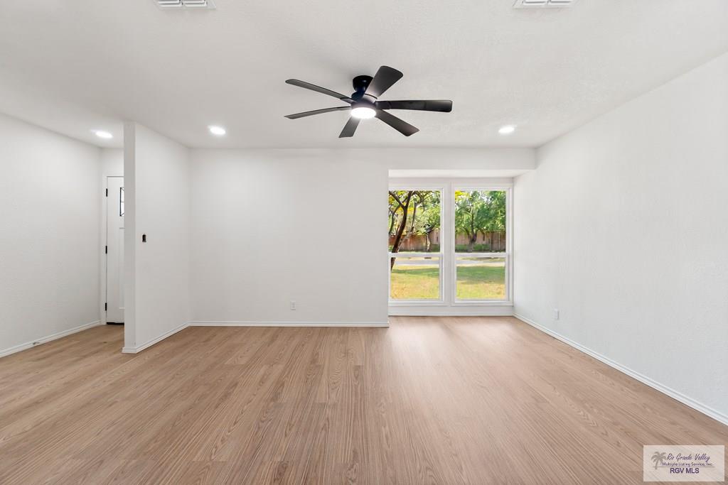 2425 E Austin Avenue, Harlingen, TX 78550 — photo 2