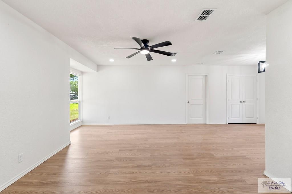 2425 E Austin Avenue, Harlingen, TX 78550 — photo 3