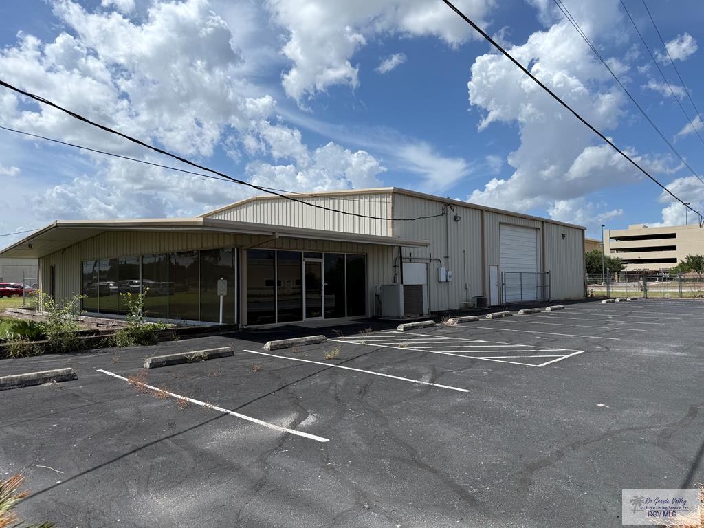 2635 S Sunshine Strip — photo
