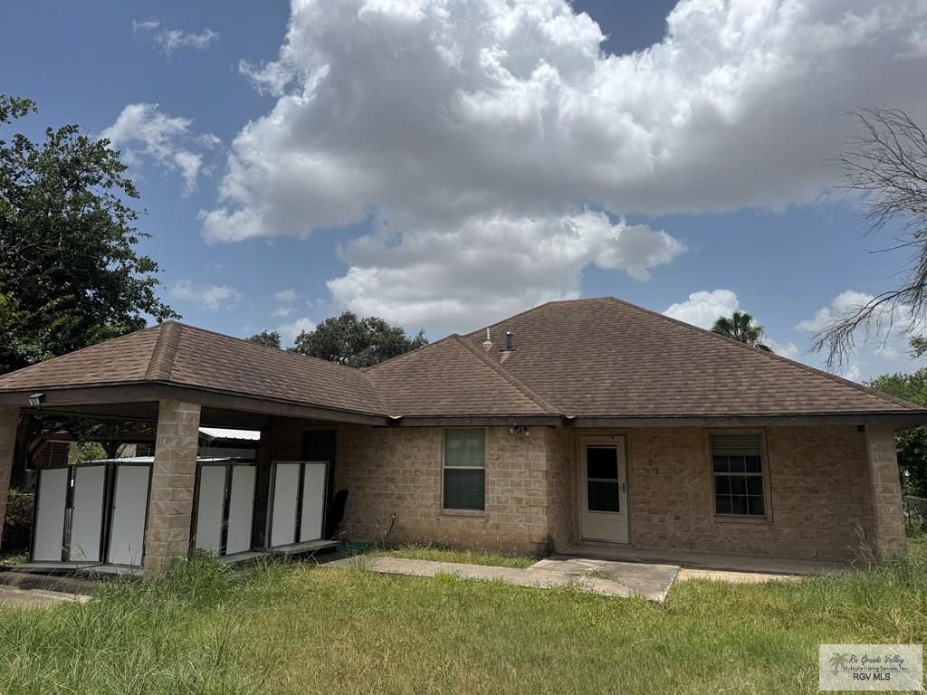 302 E Cano St, EDCOUCH, TX 78538 — photo 2