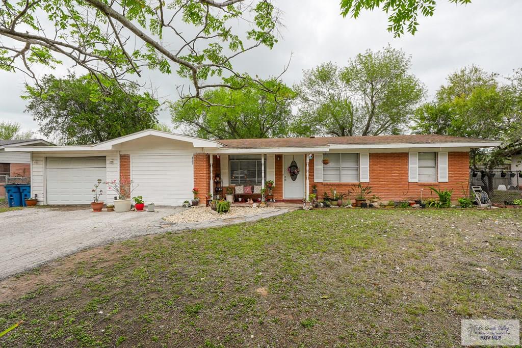 425 Reynolds Drive, Rio Hondo, TX 78583 — photo 2