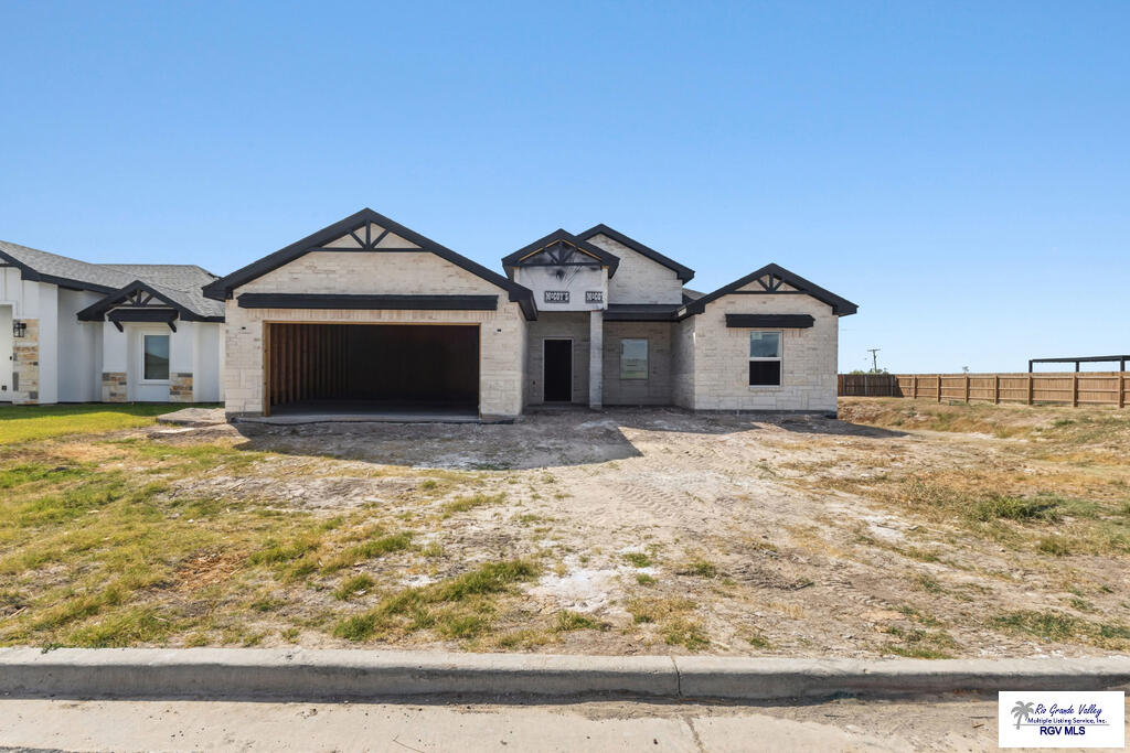 1414 Stirrup Cir — photo