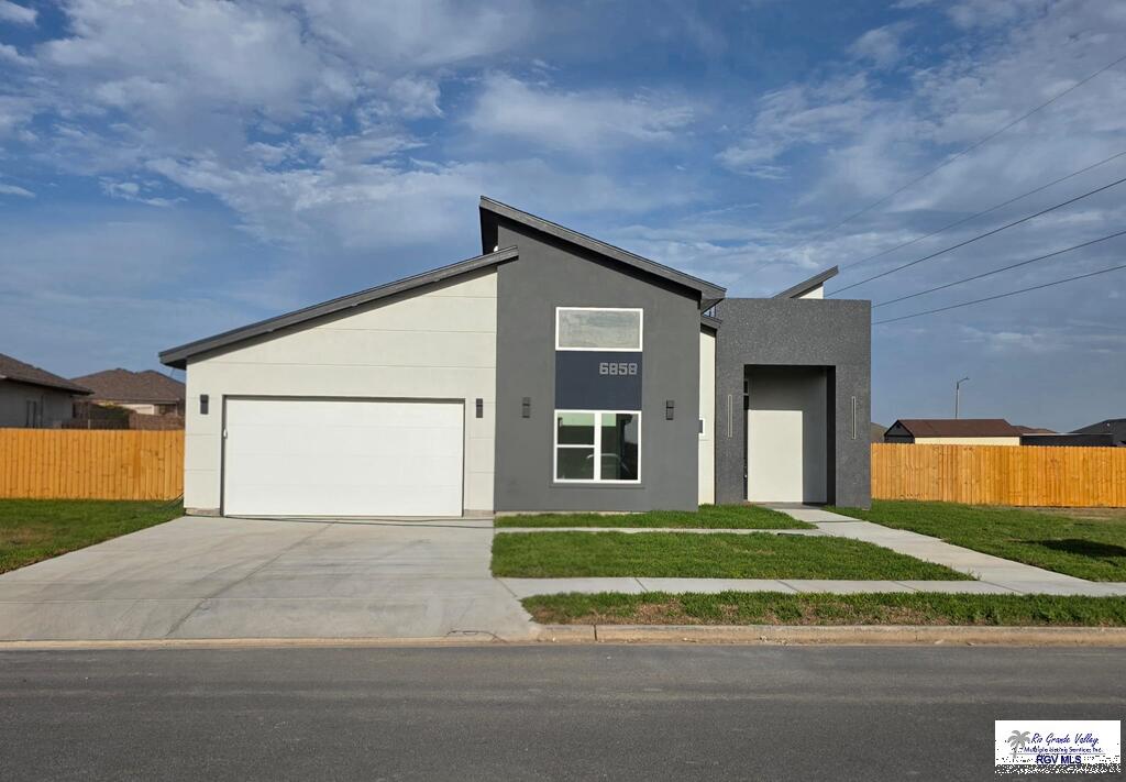 6858 Woodlands Ave. — photo
