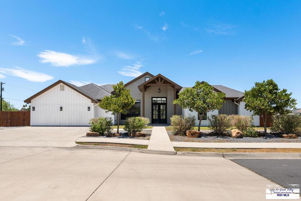 1426 Jocelyn Cir — photo
