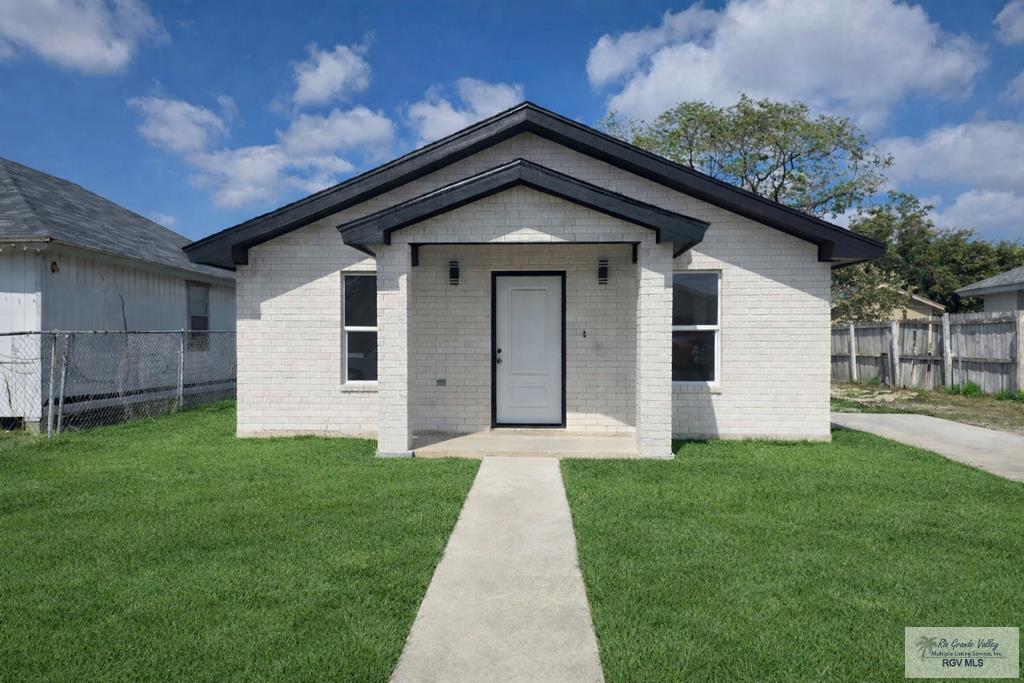 7101 el Lago Dr. — photo