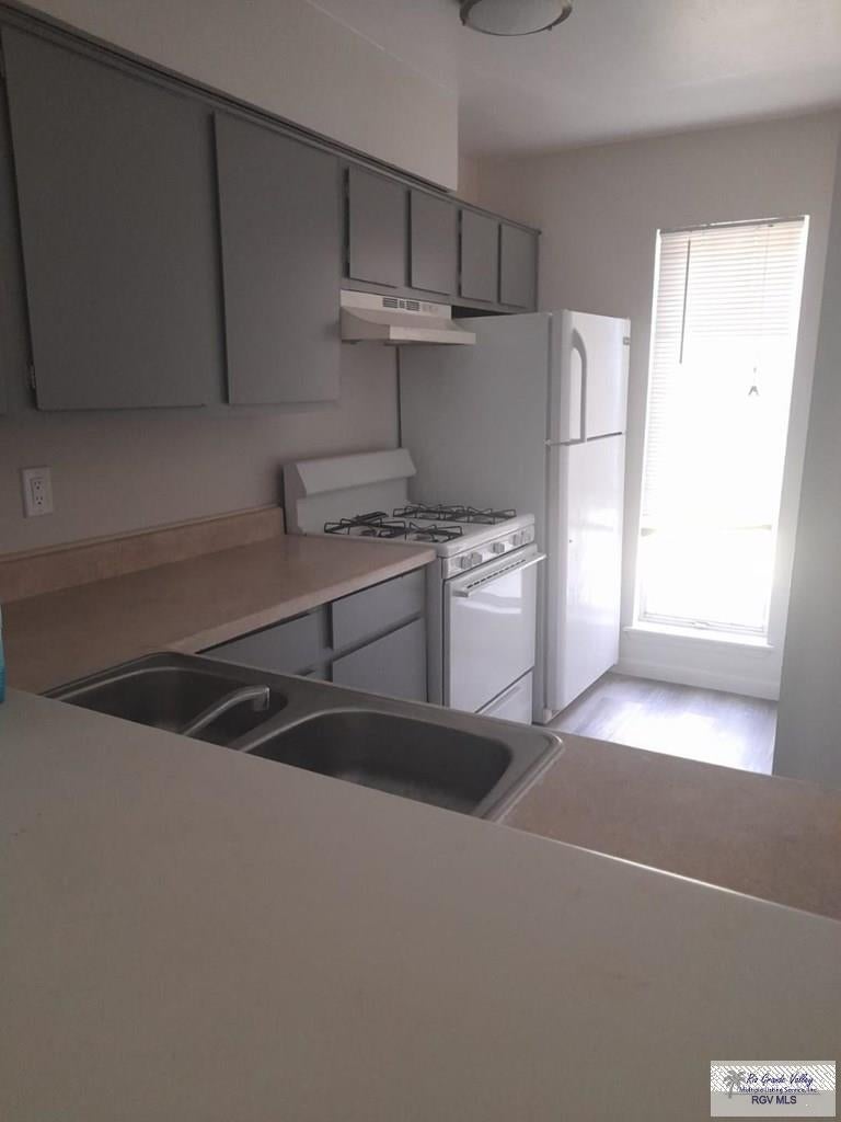 1944 University Dr. 4E — photo