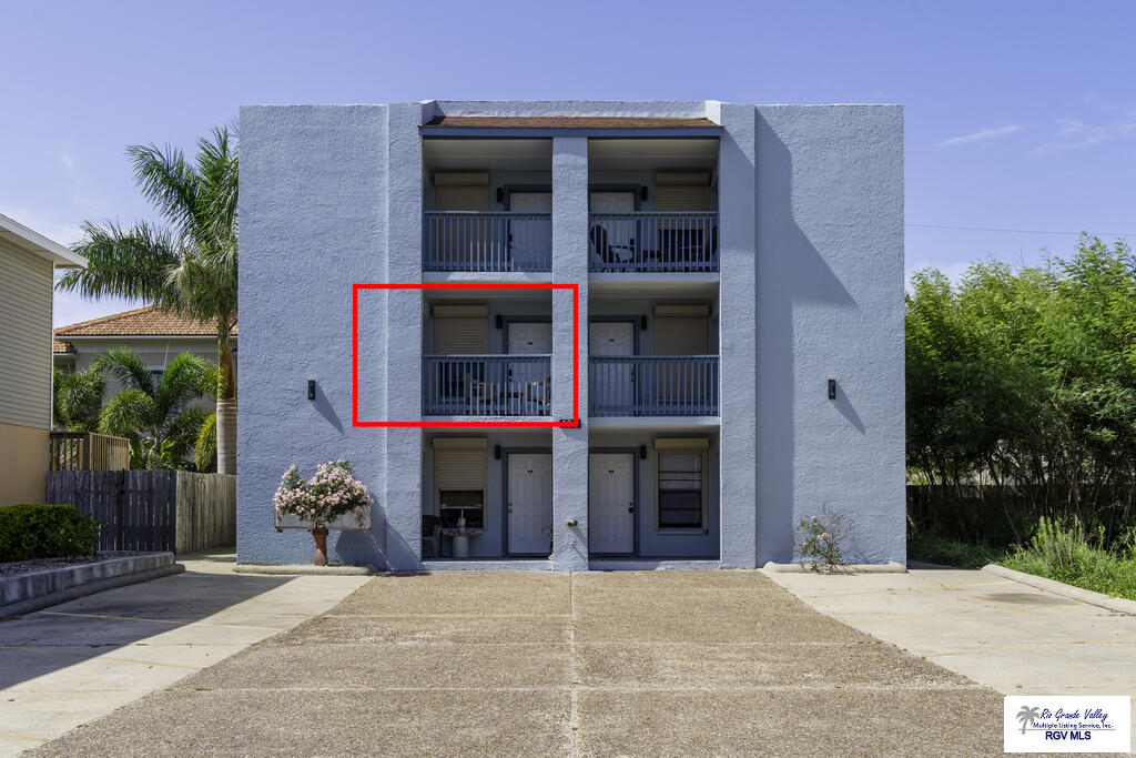 108 E Oleander Dr. 201 — photo