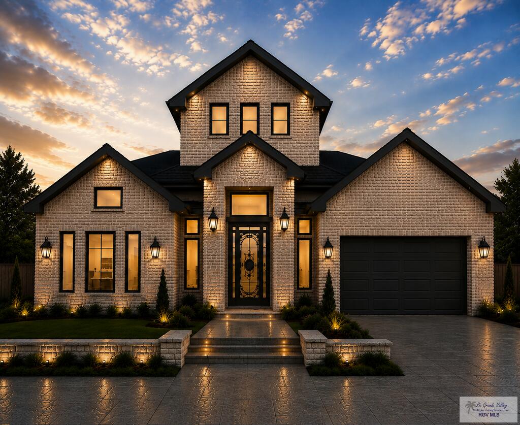 561 Lovely Dr — photo