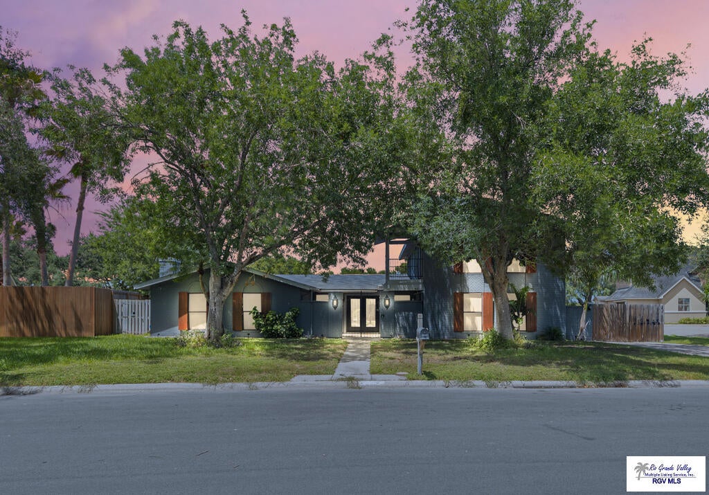 3129 Clifford St — photo